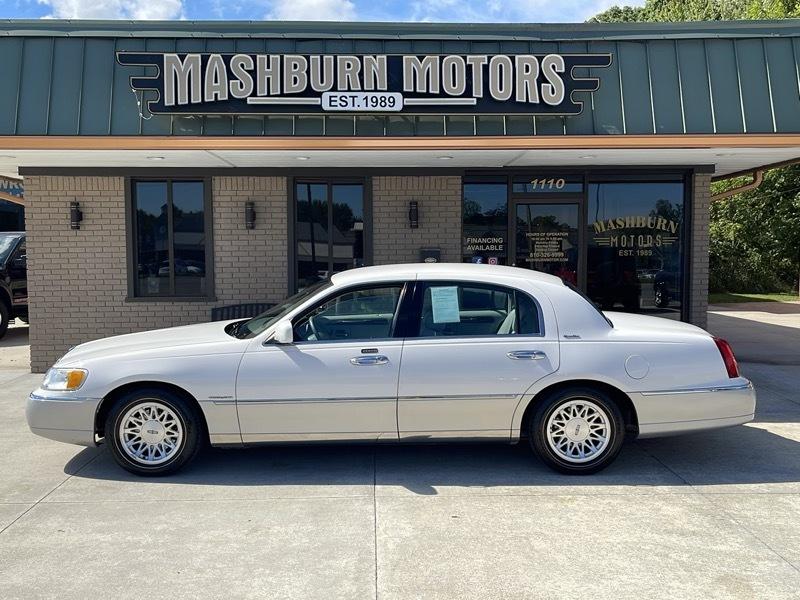 lincoln town car 1999 1LNHM82WXXY691083 image lincoln town car 1999 1LNHM82WXXY691083 image